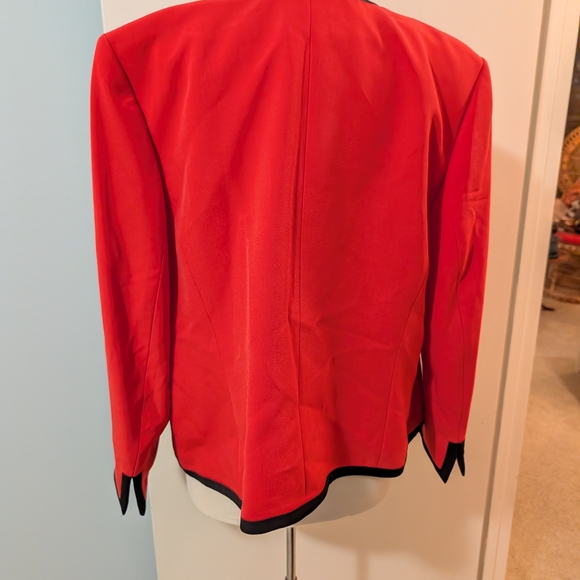 Kasper Red Blazer with Black Accents - Picture 4 of 6